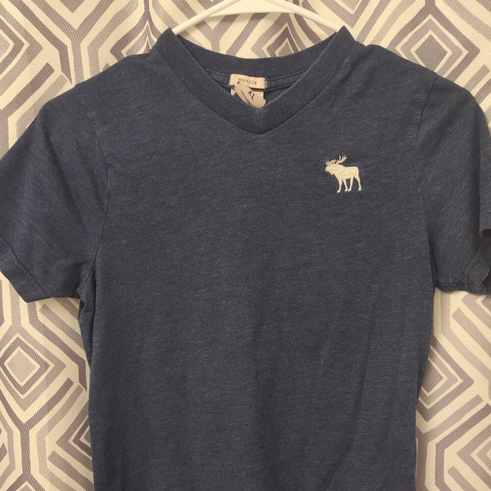 Kids Abercrombie shirt
